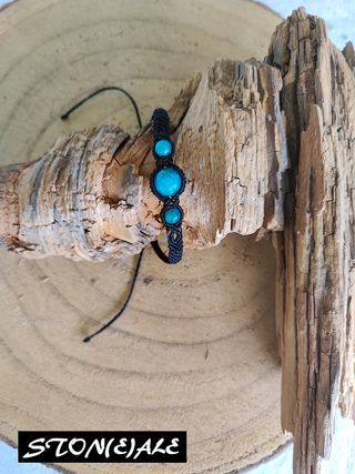 Bracciale in macrame con apatite