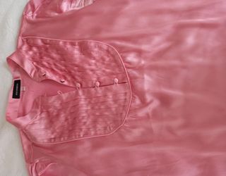 Camisa-blusón de seda rosa