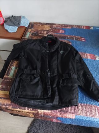 Ropa moto 