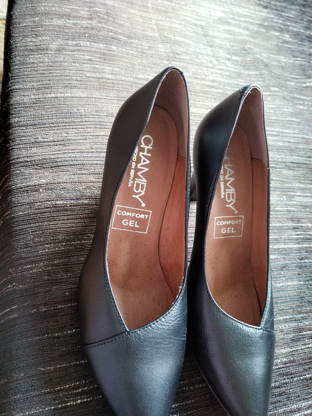 Zapatos tacon piel nuevos del 40