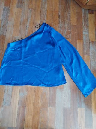 Blusa azul nueva