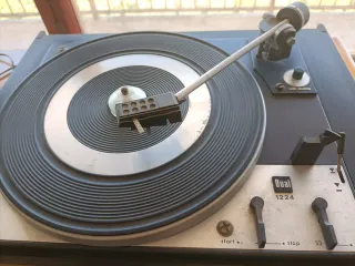 Tocadiscos Bettor EF-235