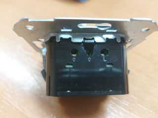 Regulador electronico fluorescencia 75317-39 simon