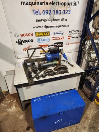 Vas curvadora electrohidraulica