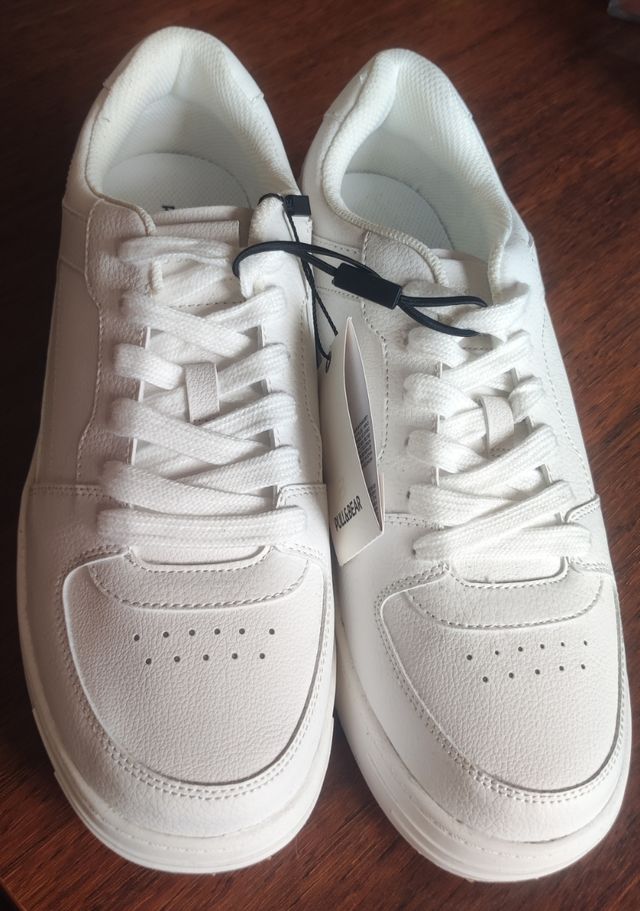 Scarpe Pull & bear con etichetta