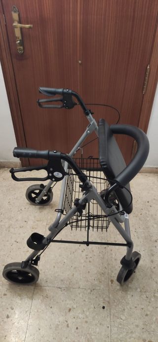 Andador con silla