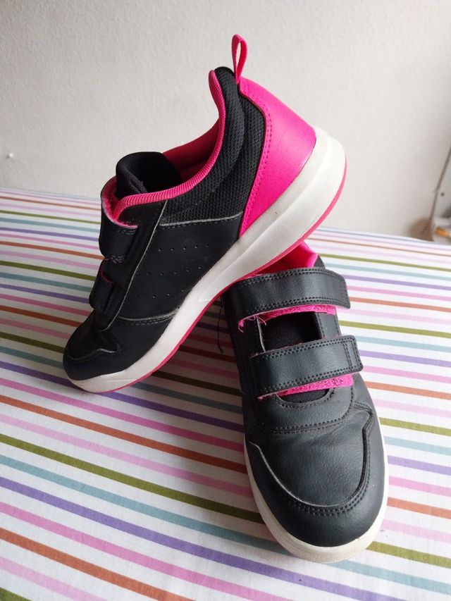 Zapatilla Adidas