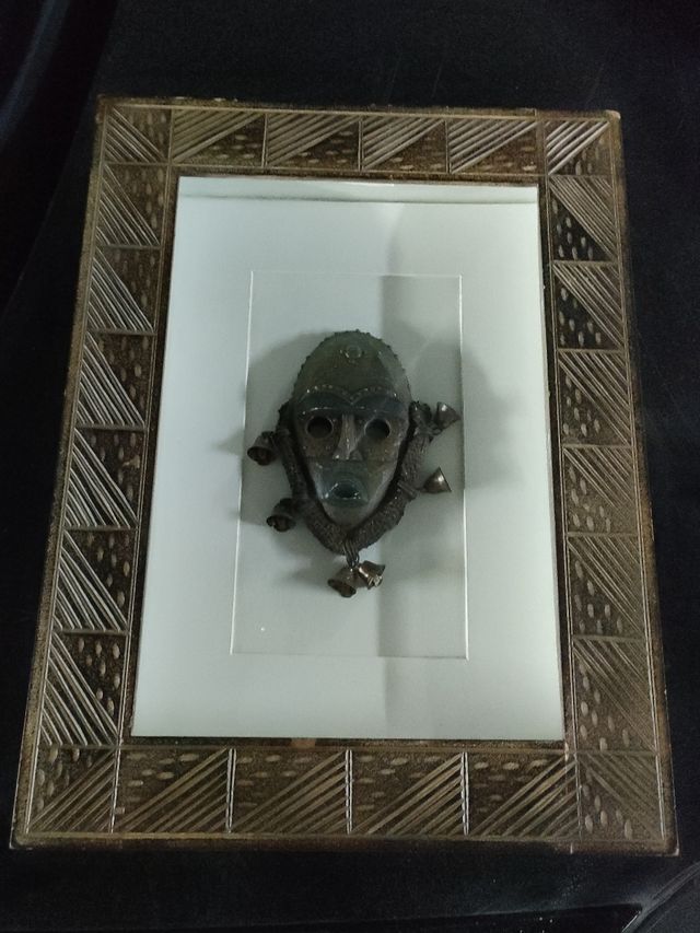 CUADROS CON DOBLE FONDO ETNICOS