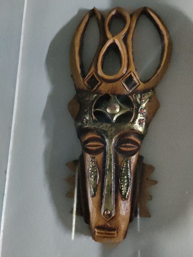 CUADROS CON DOBLE FONDO ETNICOS