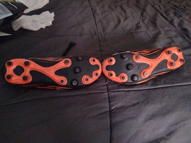 botas de futbol número 34