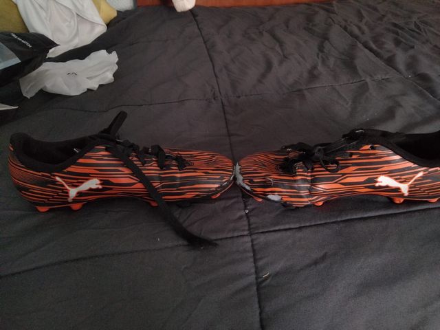 botas de futbol número 34