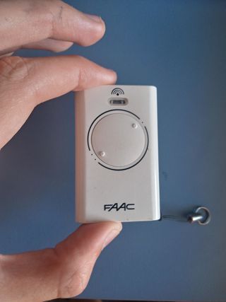 Mando garaje FAAC BLANCO xt4 868mhz