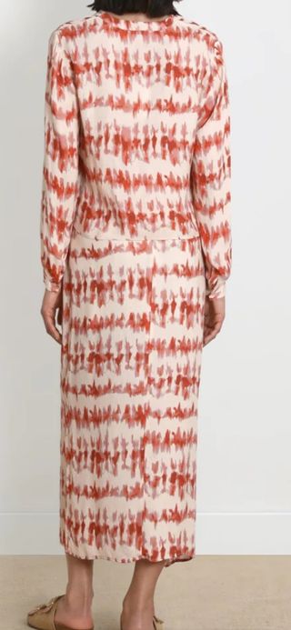 blusa y falda de scalpers con etiqueta en oferta