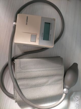 TENSIÓMETRO OMRON MX