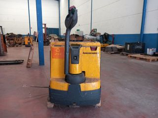 TRANS. JUNGHEINRICH CON ELEVACION PARA PEDIDOS