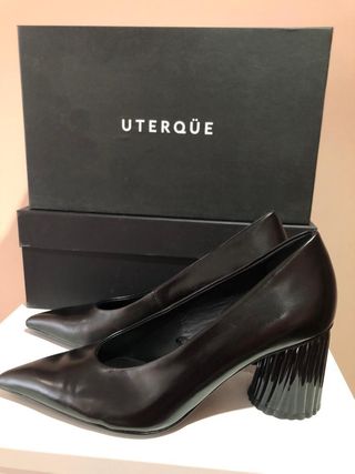 Zapatos salón de Uterqüe