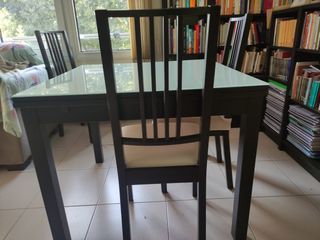 Mesa comedor con 4 sillas