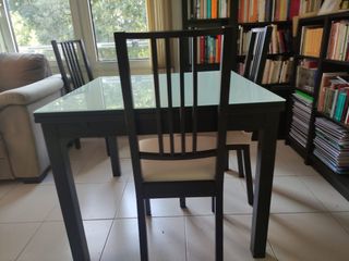 Mesa comedor con 4 sillas