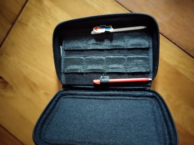 Funda Nintendo 3ds XL + lapices