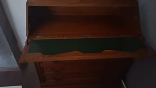 Mueble de cerezo macizo