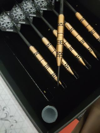 Juego de Dardos de latón