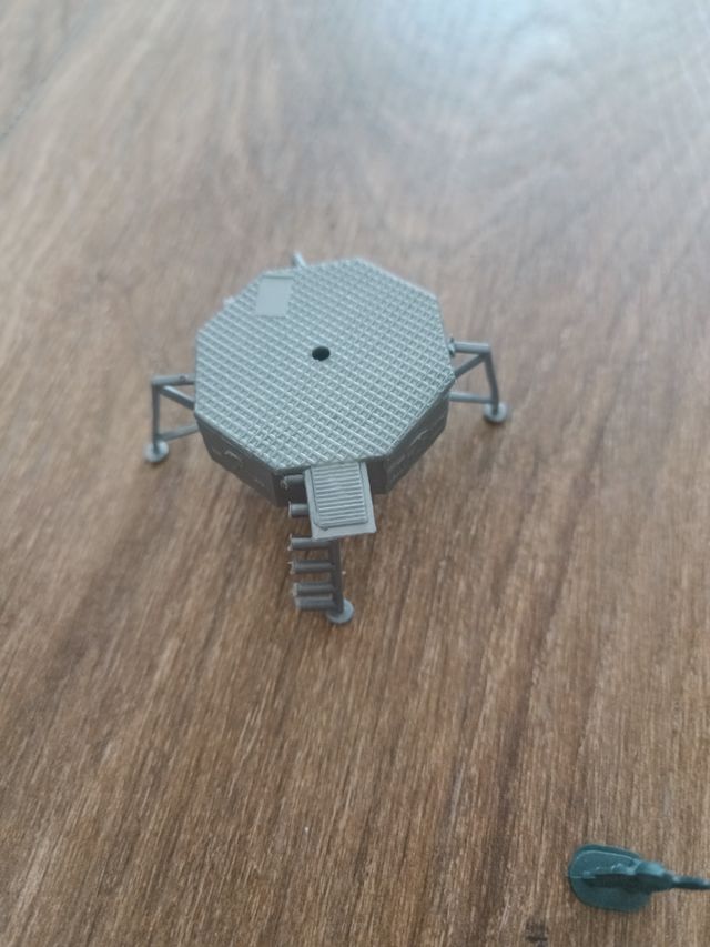 Astronavi - Montaplex