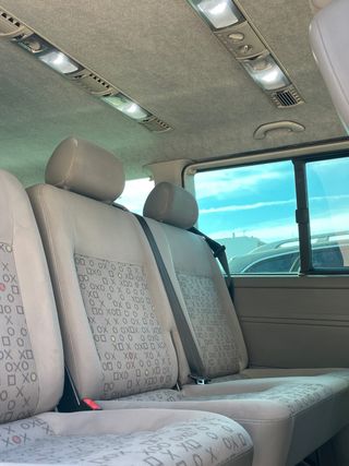 alquiler furgoneta 8 plazas VW Transporter