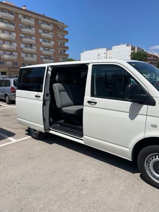 alquiler furgoneta 8 plazas VW Transporter