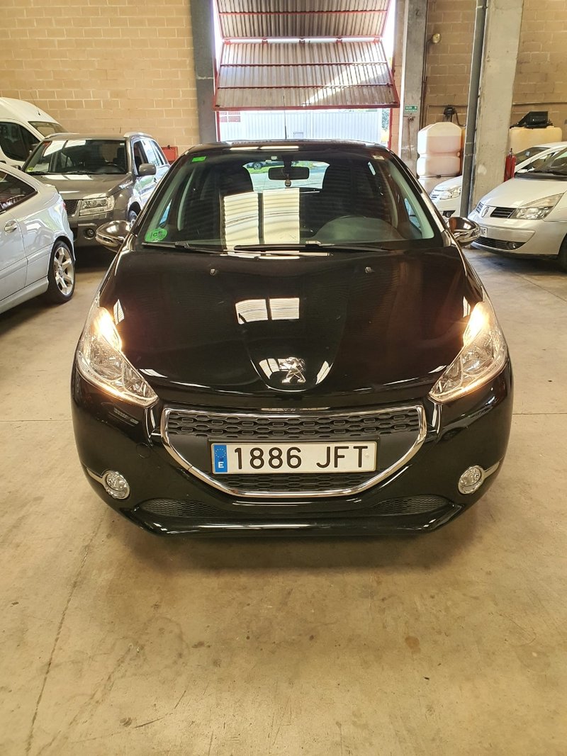 Peugeot 208 2015, foto 3