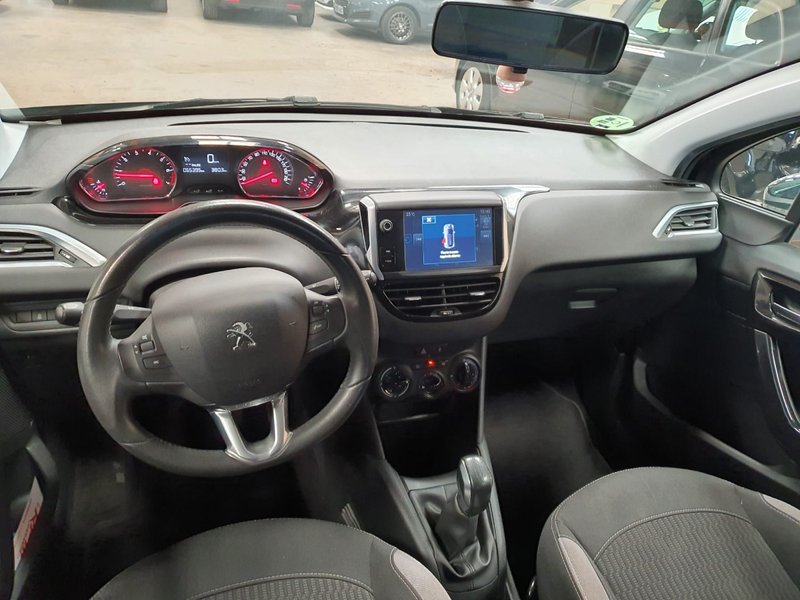 Peugeot 208 2015, foto 9