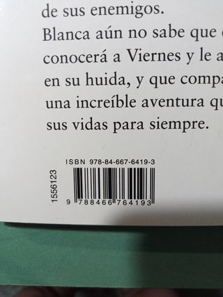 Blanca y Viernes de Javier Sarti