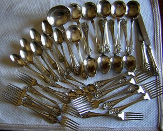 Antica posateria in argentone