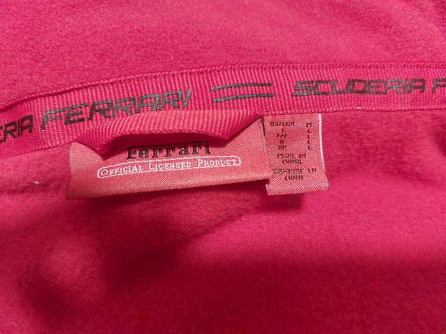 Abrigo Chubasquero Ferrari ORIGINAL sin estrenar