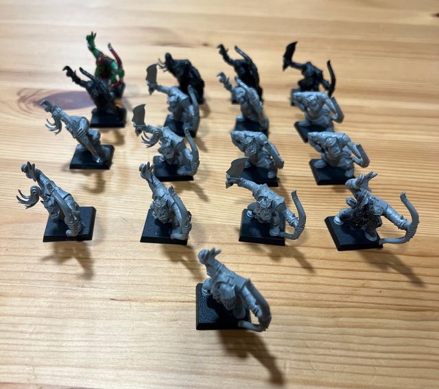 16 Arqueros orcos