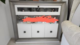 Mueble vitrina lacado en blanco