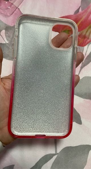 Carcasa iPhone 11 rosa y plata con glitter