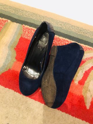 LOS REGALO POR COMPRA ESTAN MUY BIEN COLOR AZUL