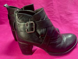 Botin negro Hakei - Talla 39