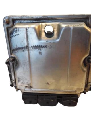Centralita motor uce 0281011521 Citroen Xsara Pica