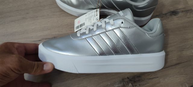 Zapatillas Adidas Nuevas talla 38-2'3