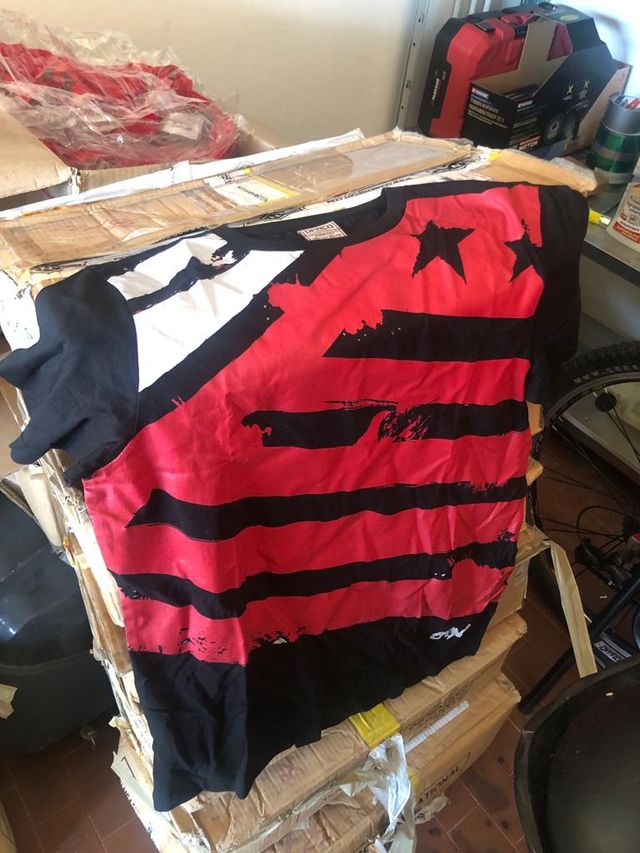 Maglia marca Opaco stile USA america taglia M