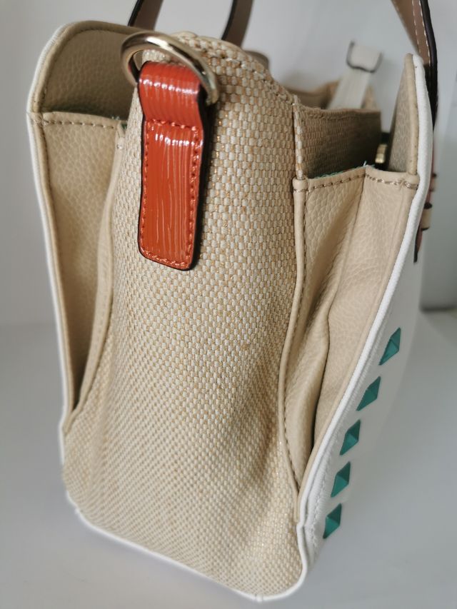 Bolso de Axel nuevo con Tara.