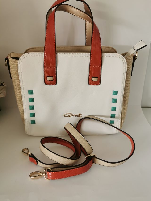 Bolso de Axel nuevo con Tara.