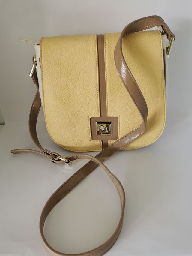 Bolso bandolera de Axel nuevo con Tara.