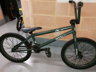  BICICLETA BMX