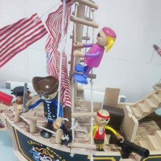 Barco pirata madera