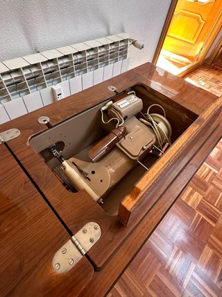 Maquina de coser electrica vintage singer