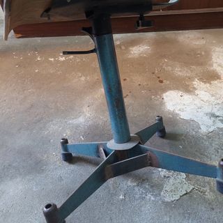 Silla industrial hierro y madera