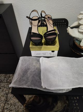 zapatos suela alta marca H&D moda española