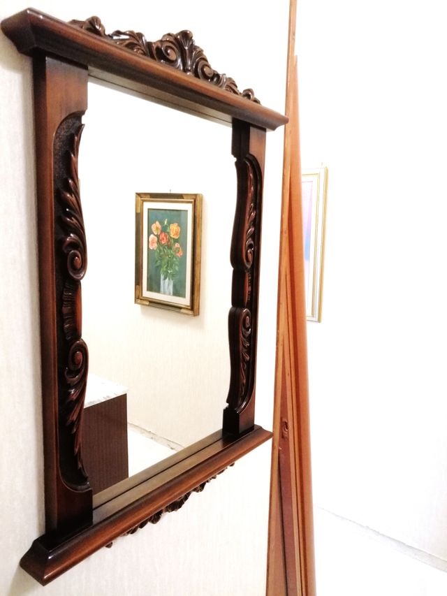 Specchio antico in Legno Massello:Eleganza in Casa
